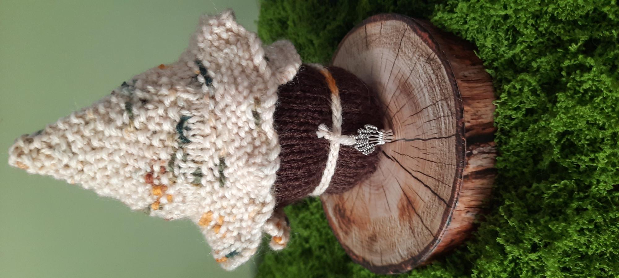 Mabon, handmade Autumn Keeper
